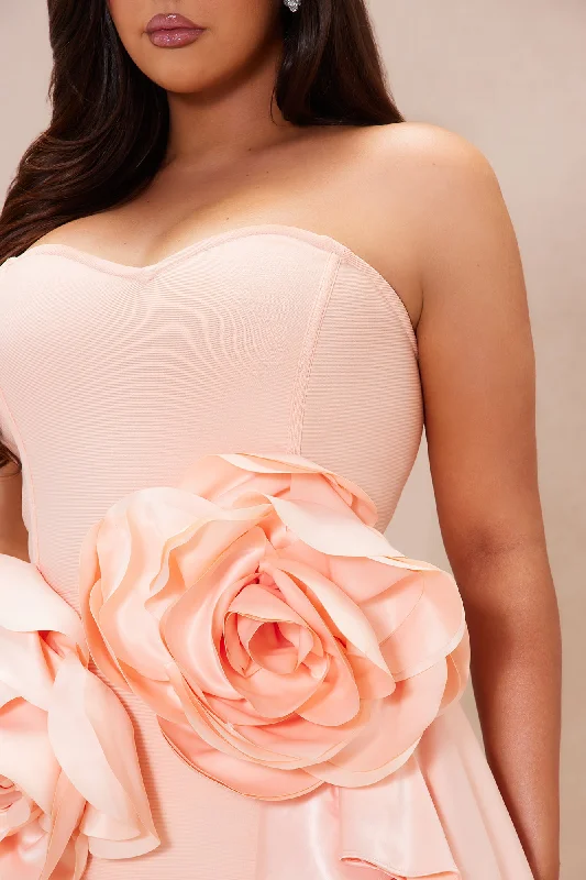 Nadia Flower Bandage Gown - Blush