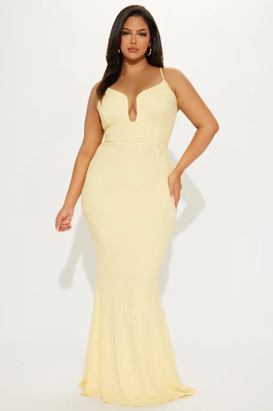 Sara Textured Maxi Dress - Butter Yellow